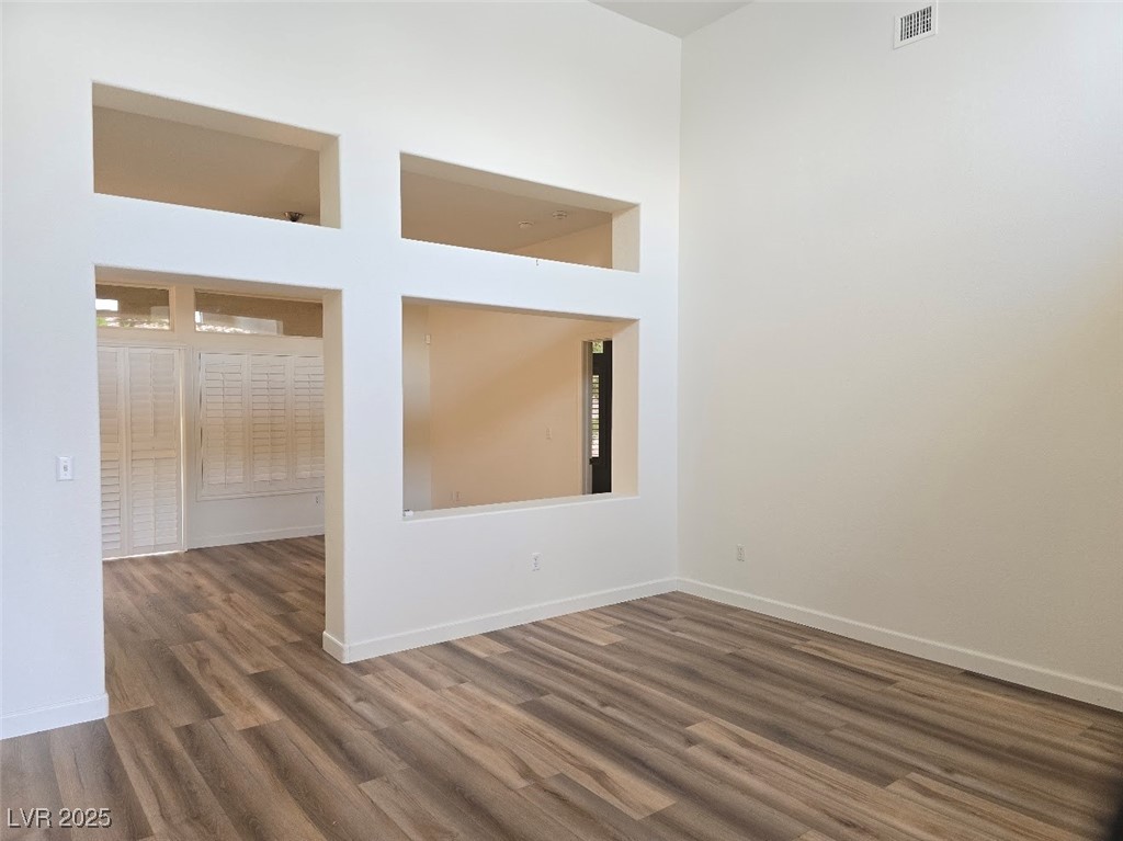 9329 Fresh Spring Drive Property Photo 10