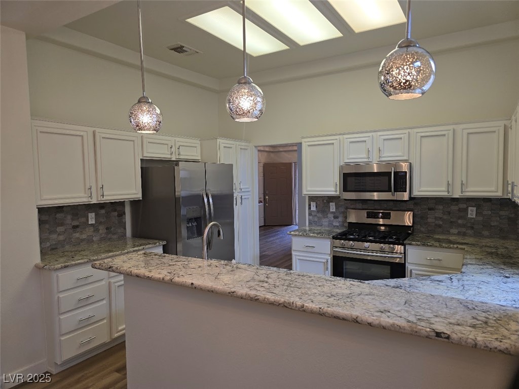 9329 Fresh Spring Drive Property Photo 11