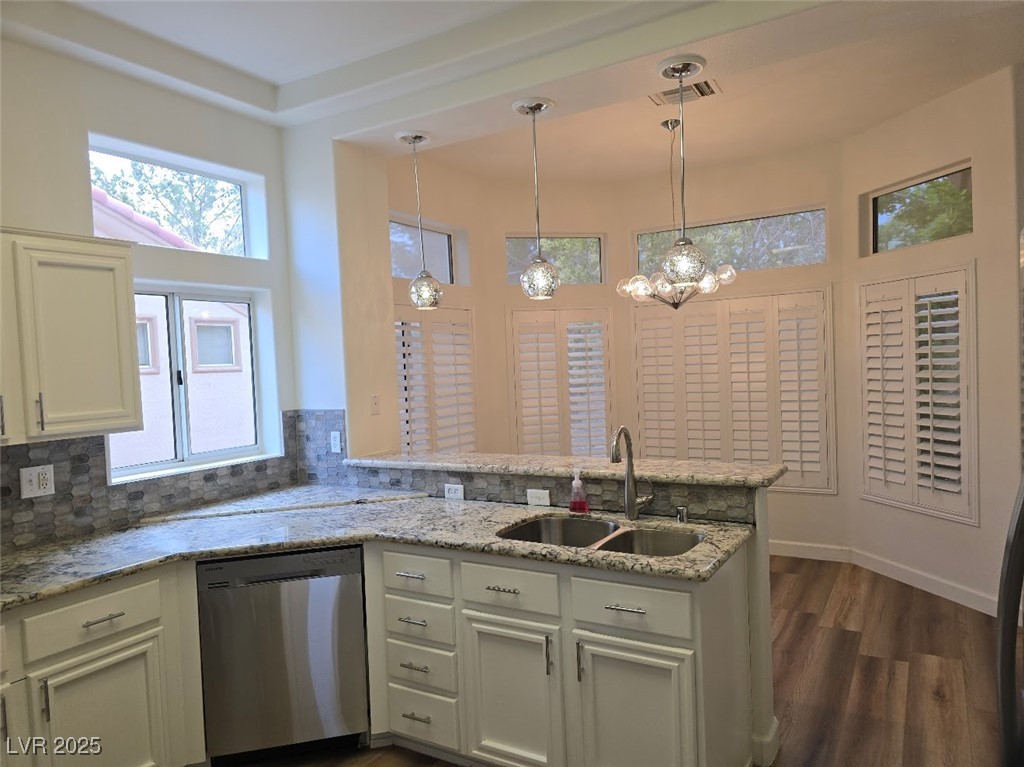 9329 Fresh Spring Drive Property Photo 15