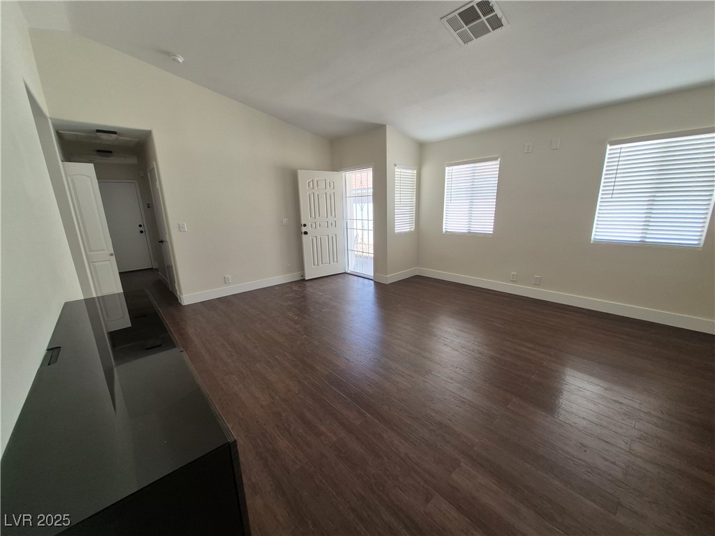 9341 Copper Villa Court Property Photo 5