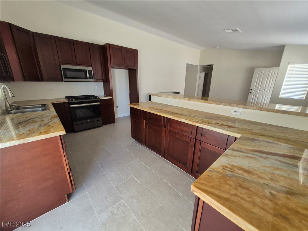 9341 Copper Villa Court Property Photo 7