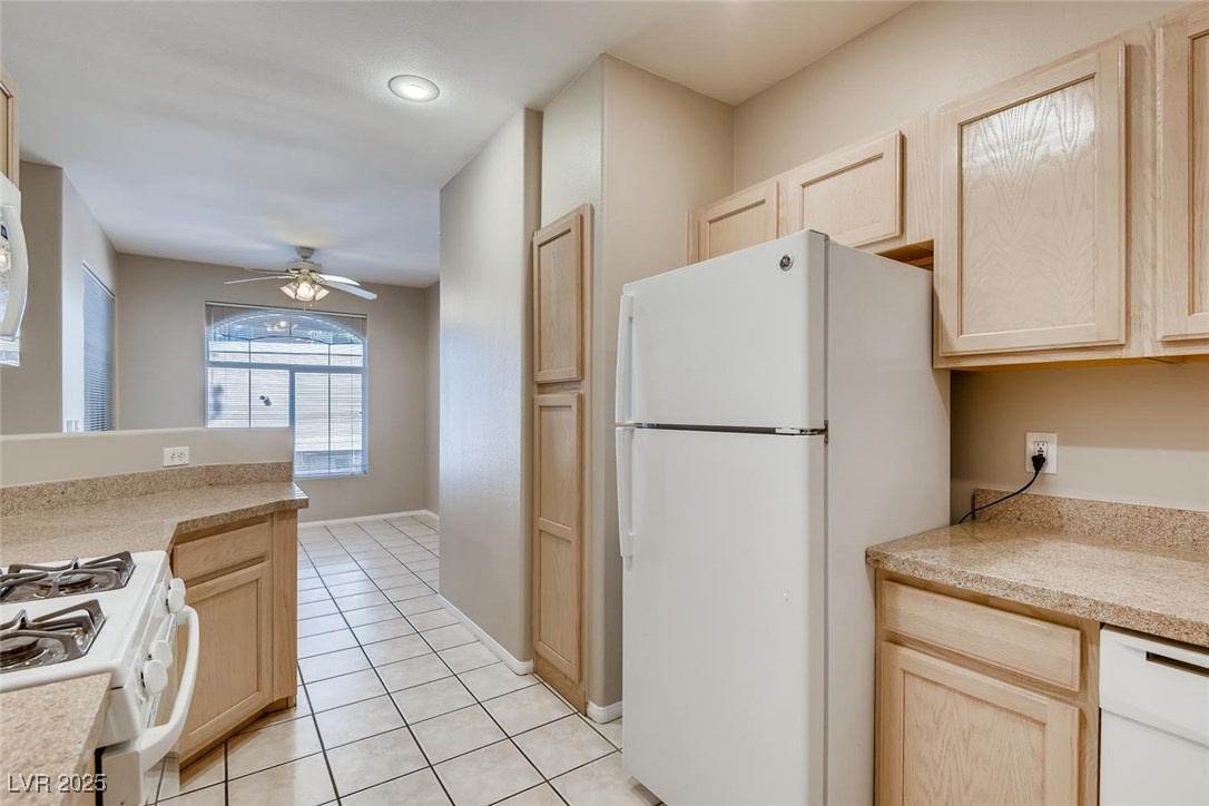 1713 Sky Of Red Drive 203 Property Photo 8