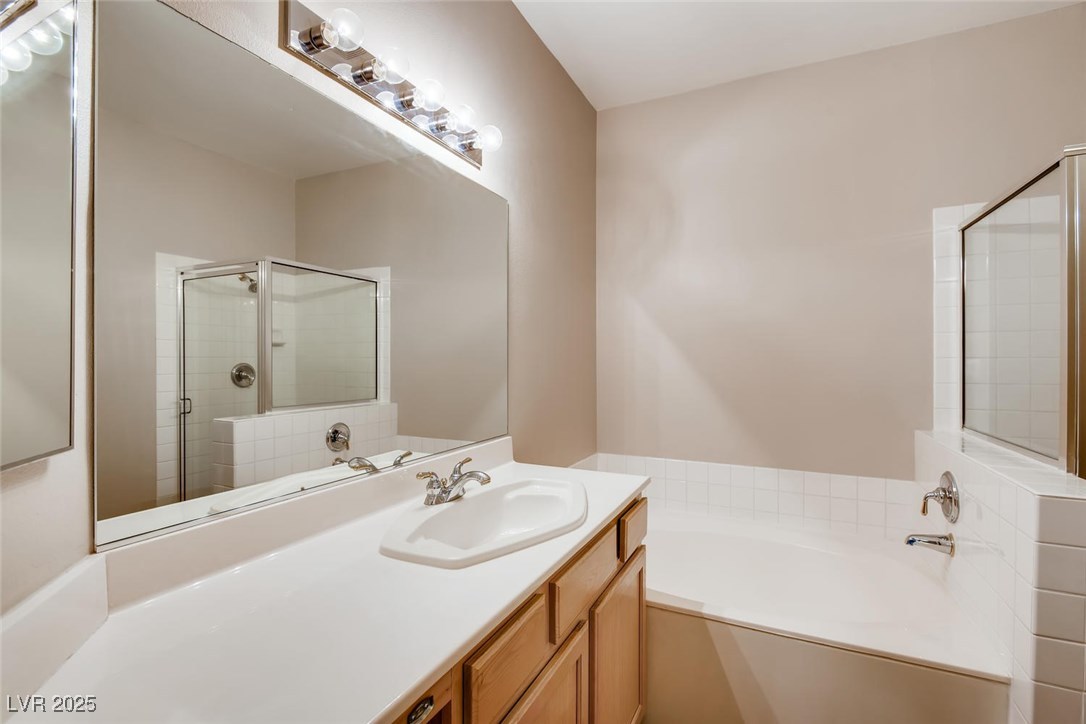 1713 Sky Of Red Drive 203 Property Photo 15
