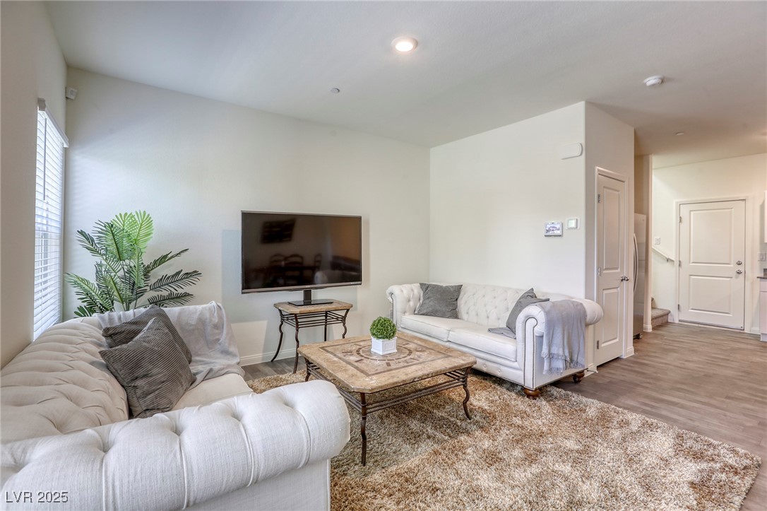 12728 Feathersong Street Property Photo 3