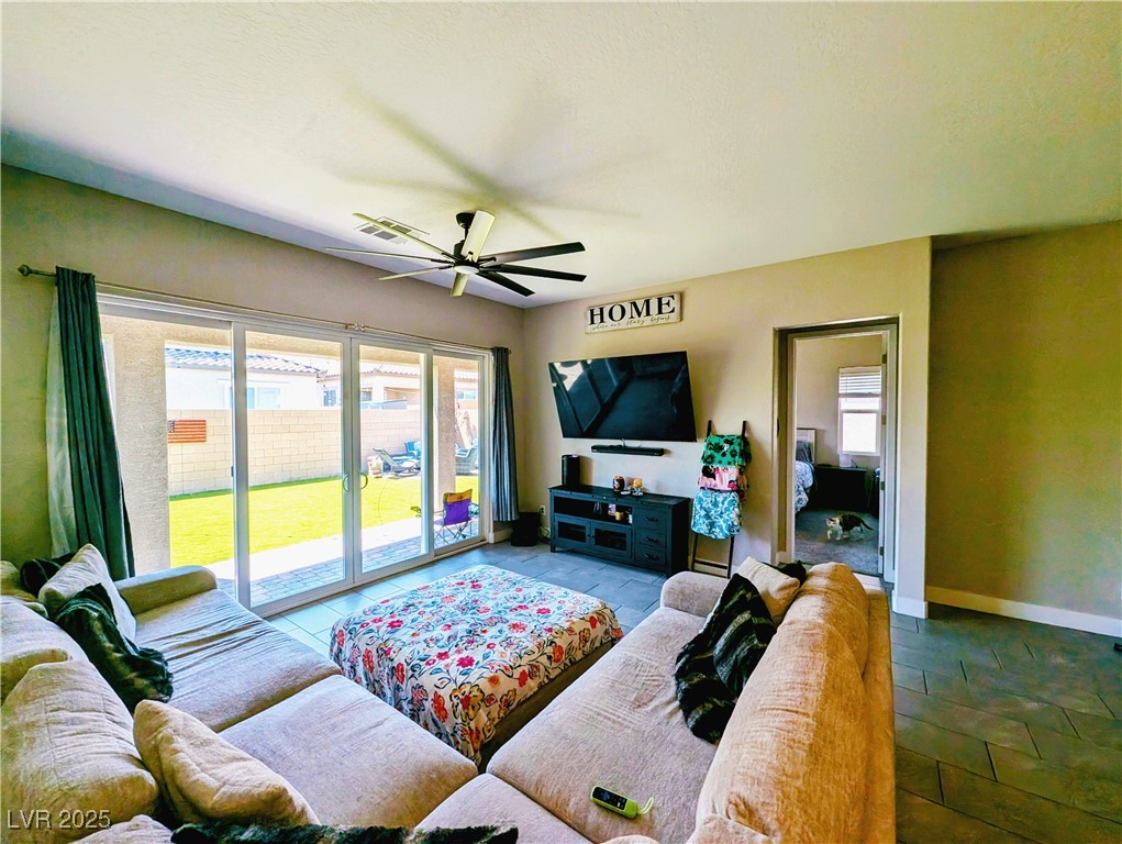 6021 Vivanco Street Property Photo 7
