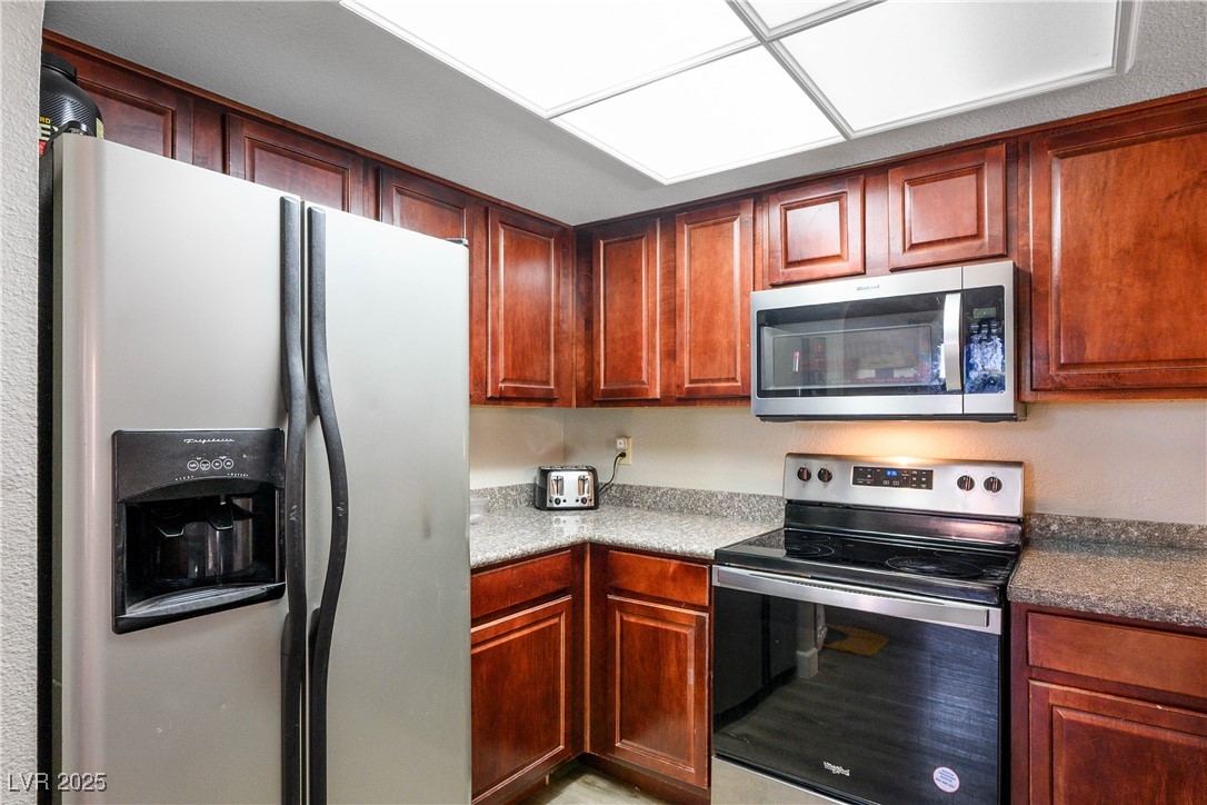 1911 Bluegill Way D Property Photo 6
