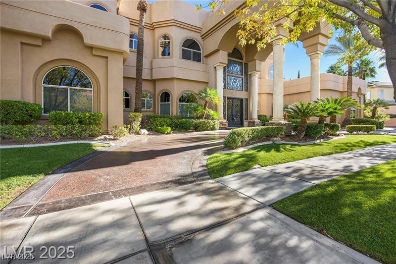 1008 Trophy Hills Drive Property Photo 4