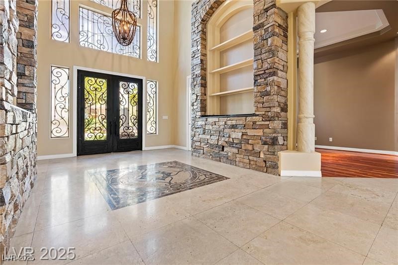 1008 Trophy Hills Drive Property Photo 6