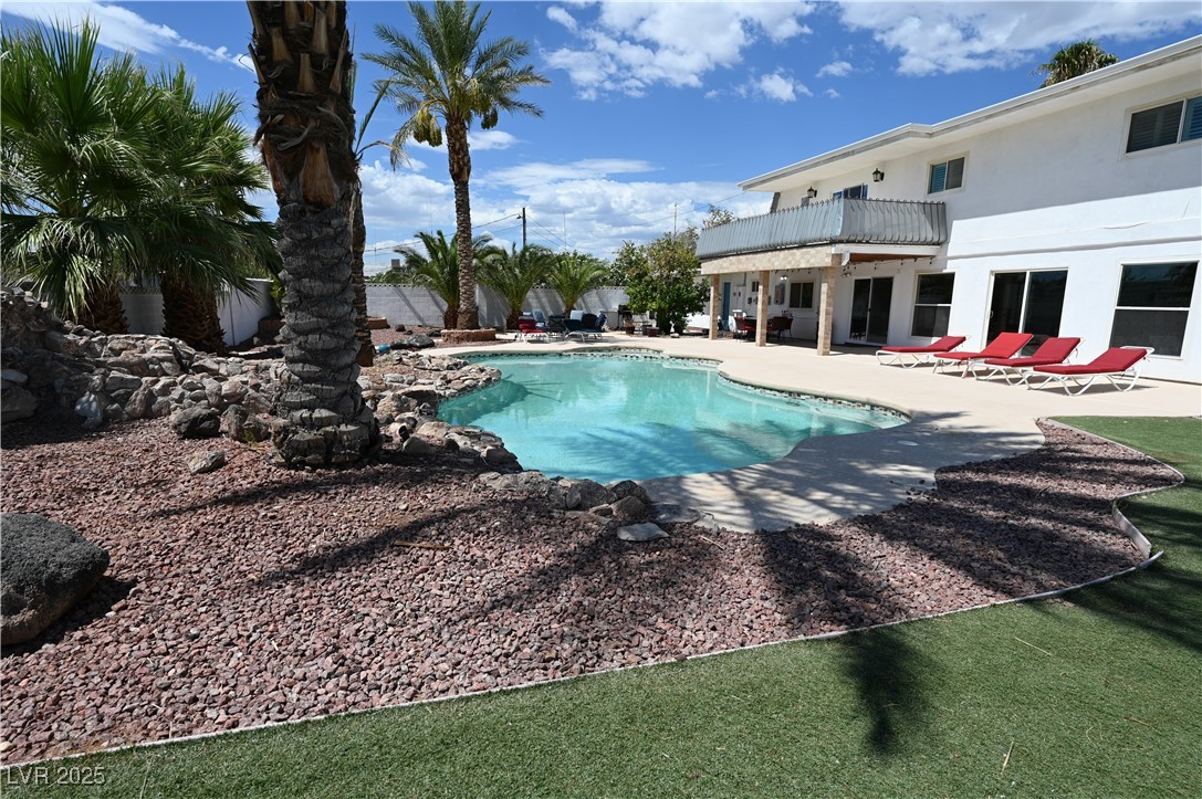 4193 West Warm Springs Road Property Photo 1