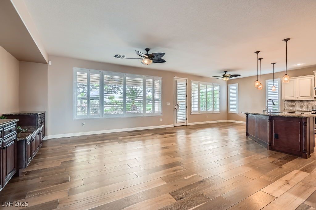4311 Fiore Bella Boulevard Property Photo 4