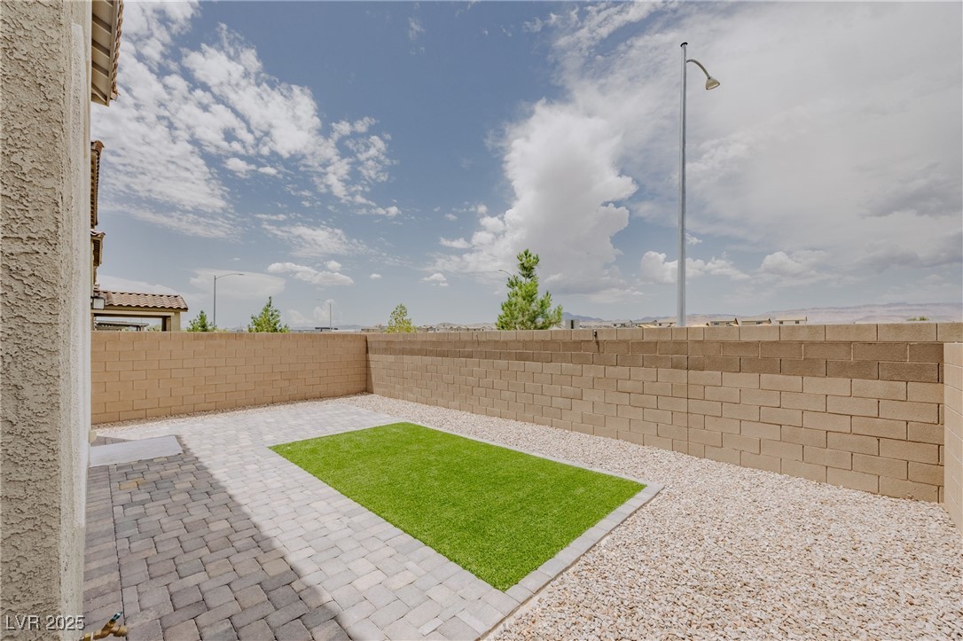 5927 Coja Street Property Photo 6
