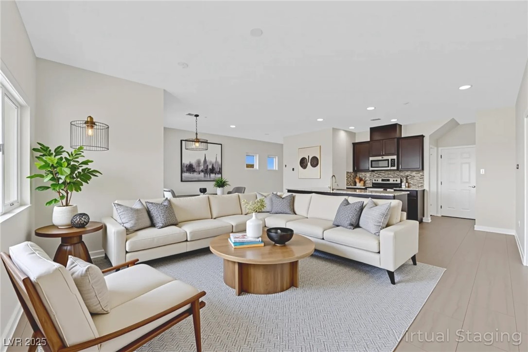 367 Wilford Springs Street Property Photo 2
