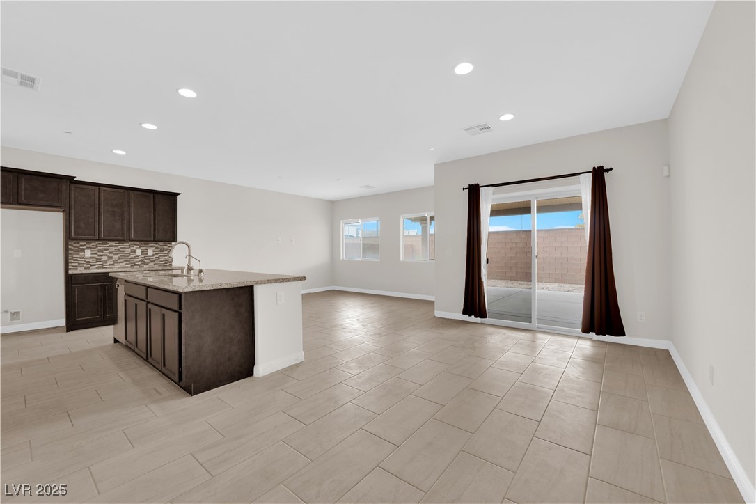 367 Wilford Springs Street Property Photo 3