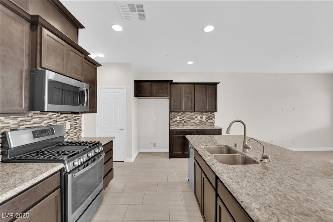 367 Wilford Springs Street Property Photo 4