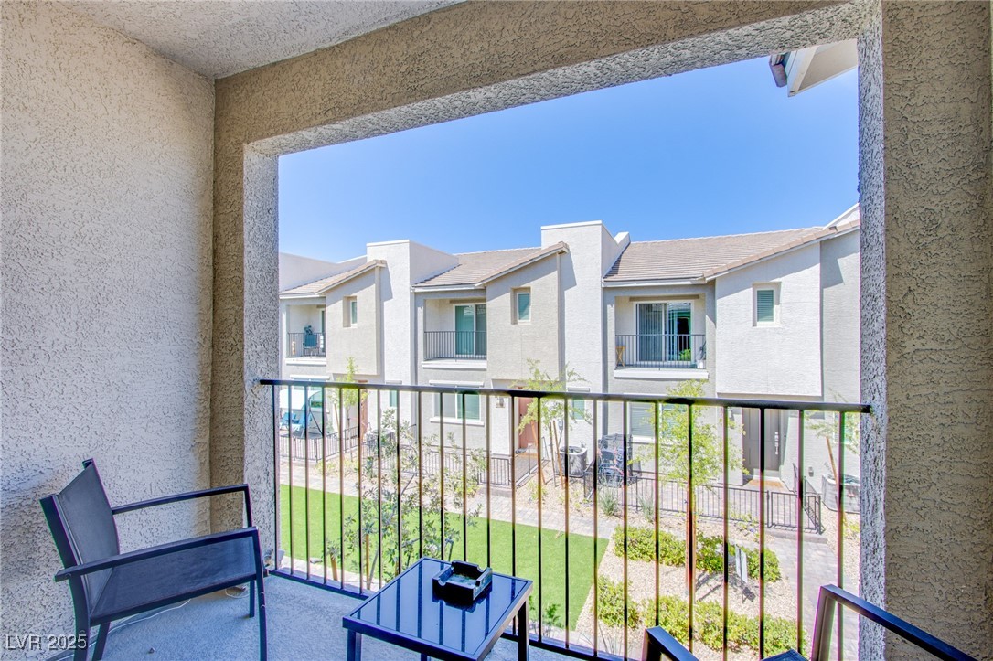 6819 Citron Mist Court Property Photo 15