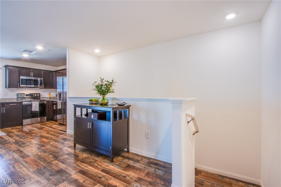 6819 Citron Mist Court Property Photo 17