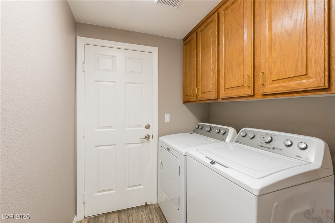 6251 Tuckaway Cove Avenue Property Photo 16