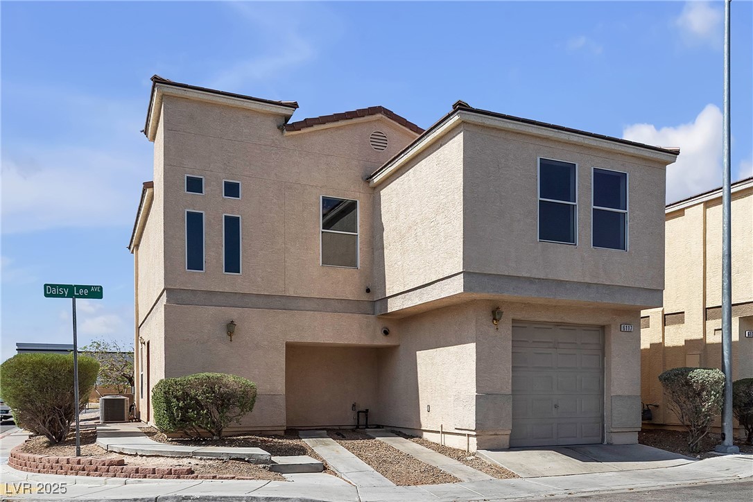 6117 Daisy Lee Avenue Property Photo 1