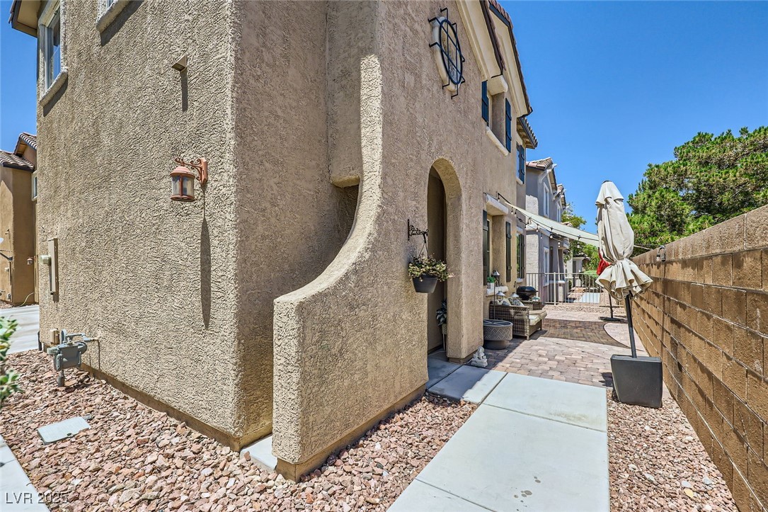 7928 Violet Dawn Street Property Photo 1