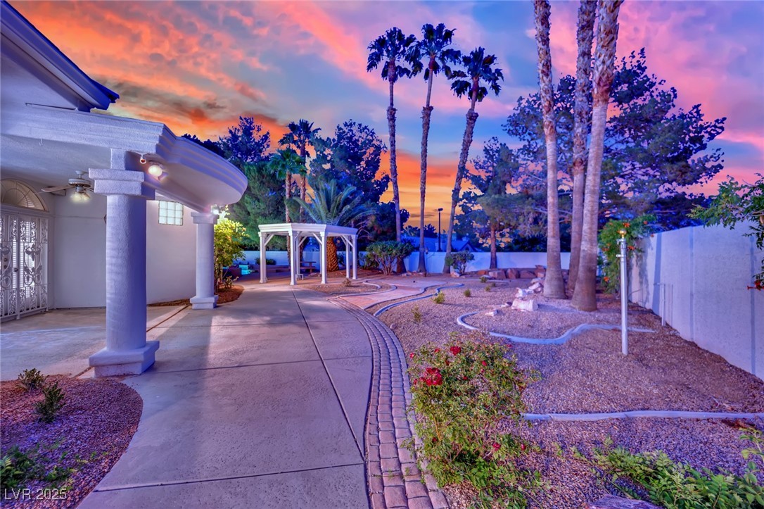 4418 Desert Bloom Court Property Photo 32