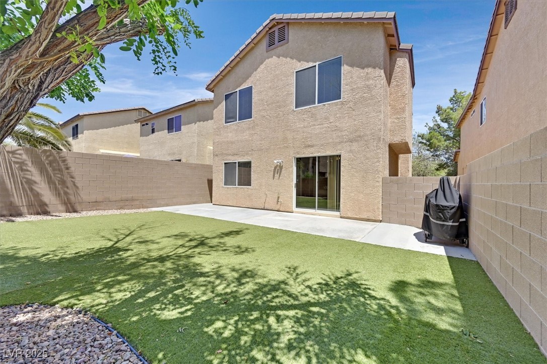9105 White Eyes Avenue Property Photo 1