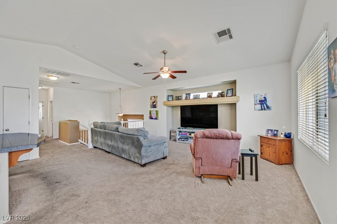 9105 White Eyes Avenue Property Photo 9