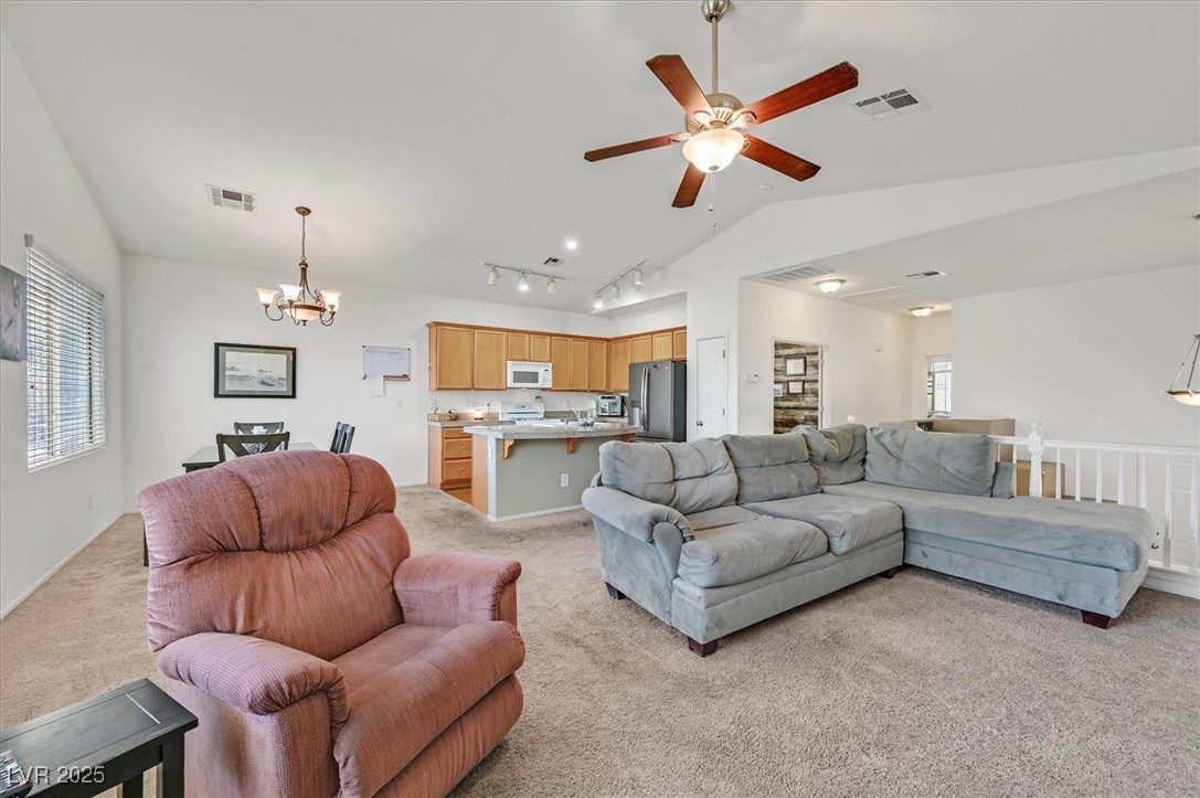 9105 White Eyes Avenue Property Photo 10