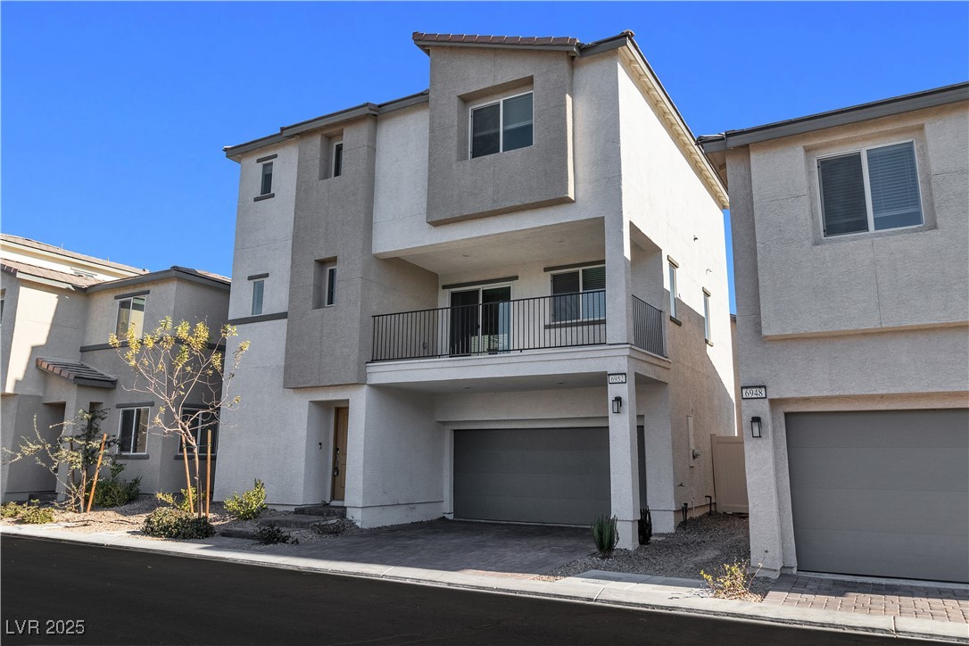 6952 Crescent Gold Street Property Photo 1