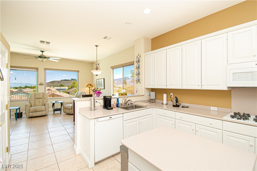 2106 King Mesa Drive Property Photo 7