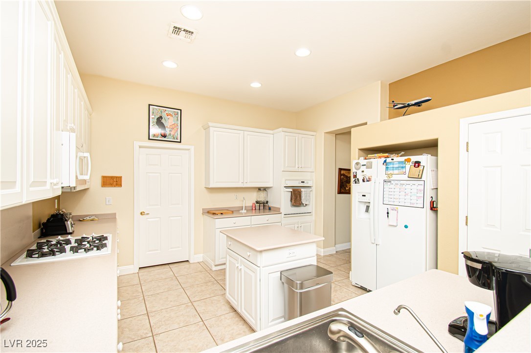 2106 King Mesa Drive Property Photo 8