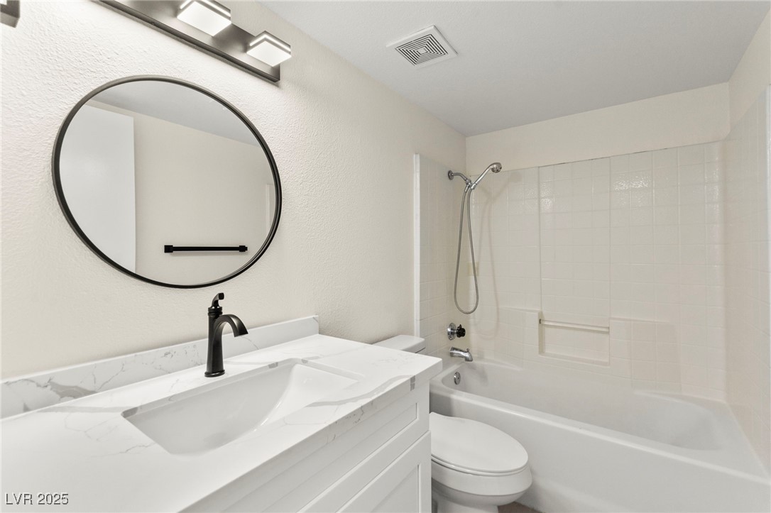 7566 Glowing Ember Court 101 Property Photo 7