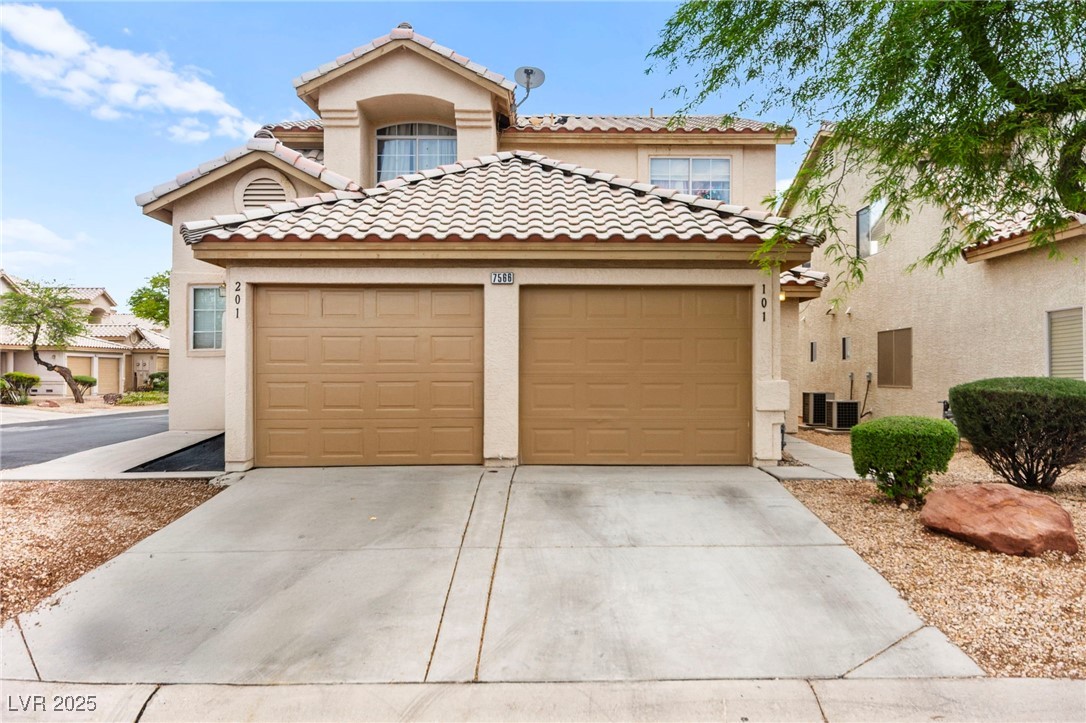 7566 Glowing Ember Court 101 Property Photo 8