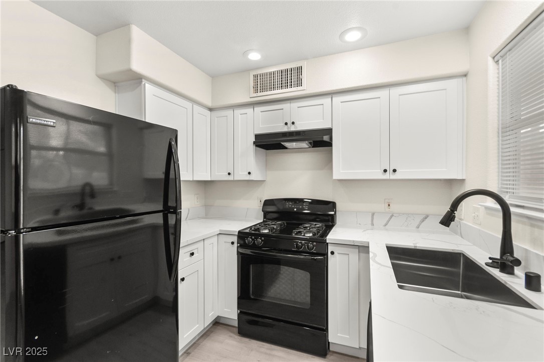 7566 Glowing Ember Court 101 Property Photo 12