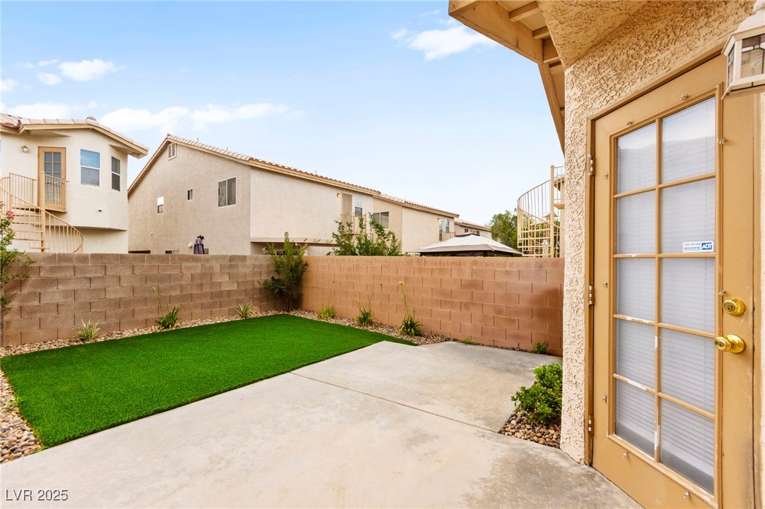 7566 Glowing Ember Court 101 Property Photo 17