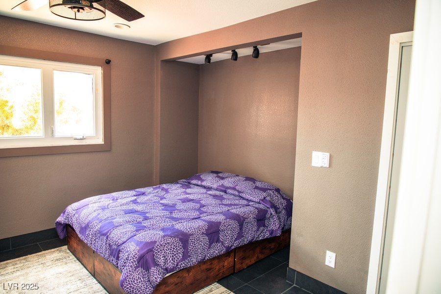 3911 Mountain Trail Property Photo 21
