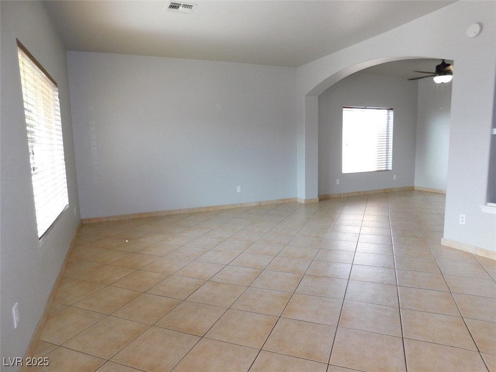 2905 Shimmering Bay Street Property Photo 8