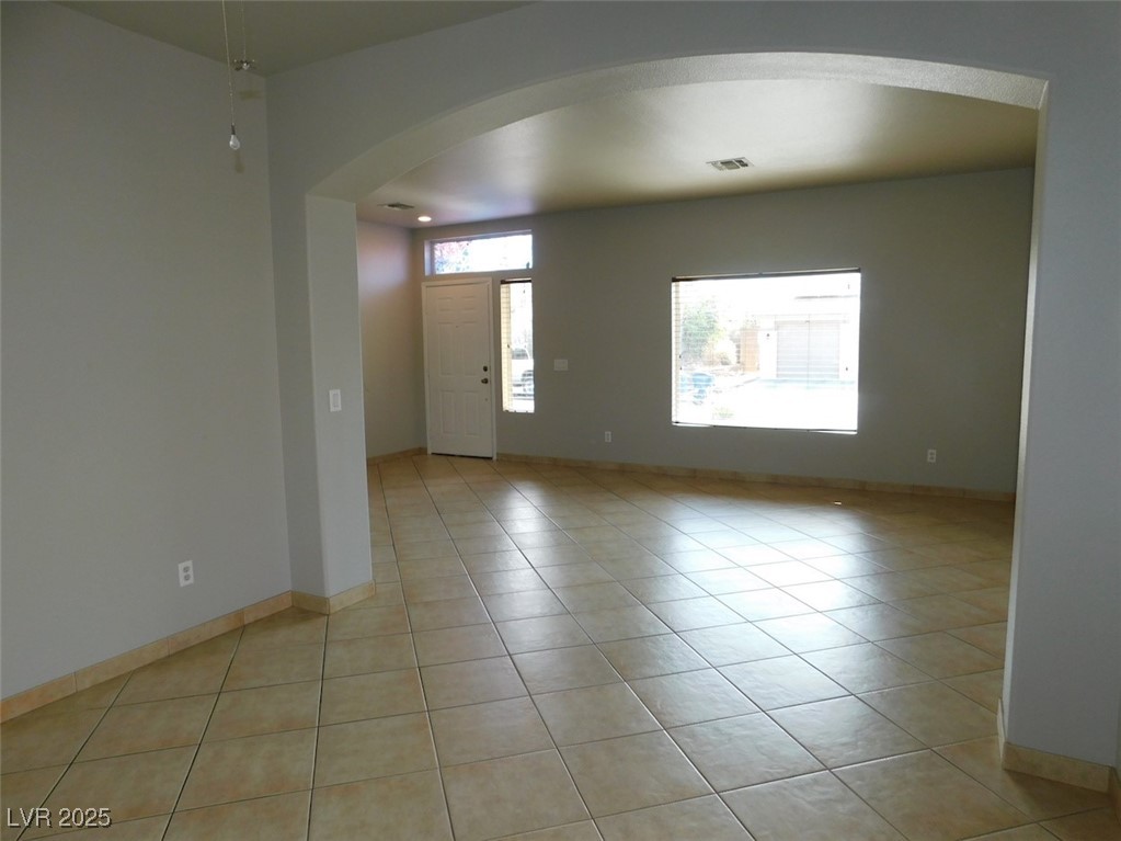 2905 Shimmering Bay Street Property Photo 10