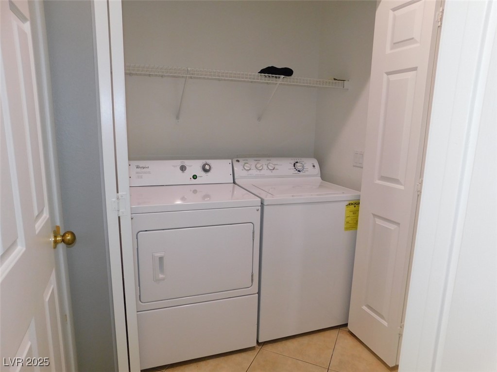 2905 Shimmering Bay Street Property Photo 23