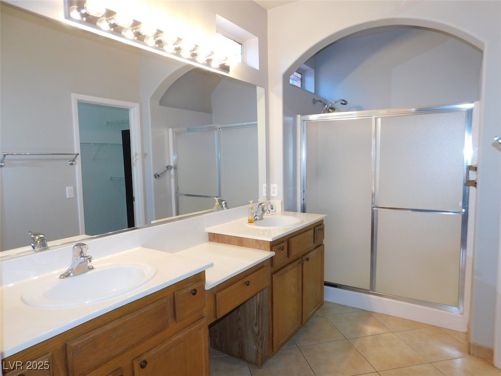 2905 Shimmering Bay Street Property Photo 28