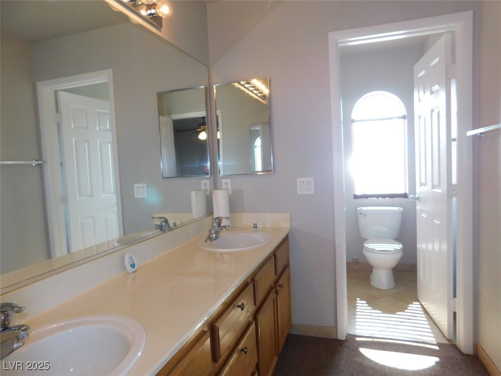 2905 Shimmering Bay Street Property Photo 35