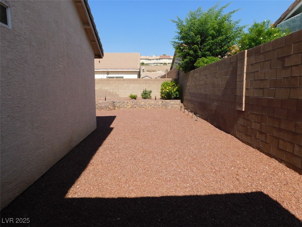 2905 Shimmering Bay Street Property Photo 47
