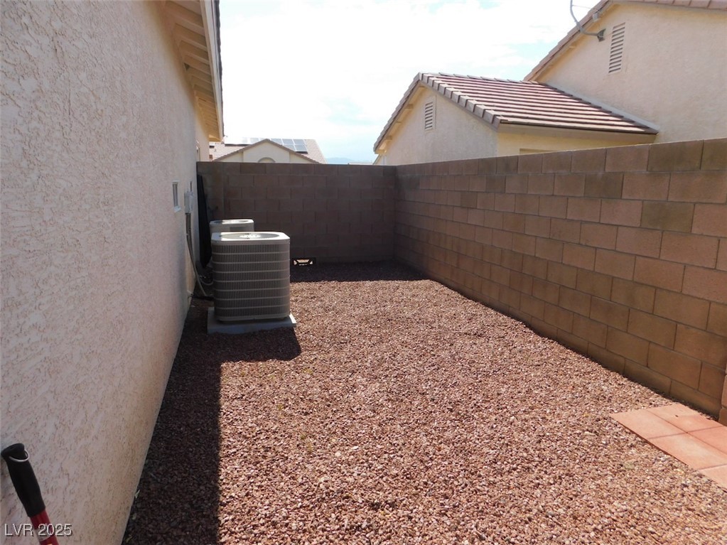2905 Shimmering Bay Street Property Photo 48