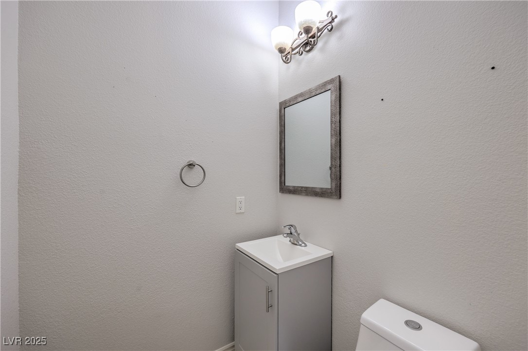 9005 Semillon Street Property Photo 14