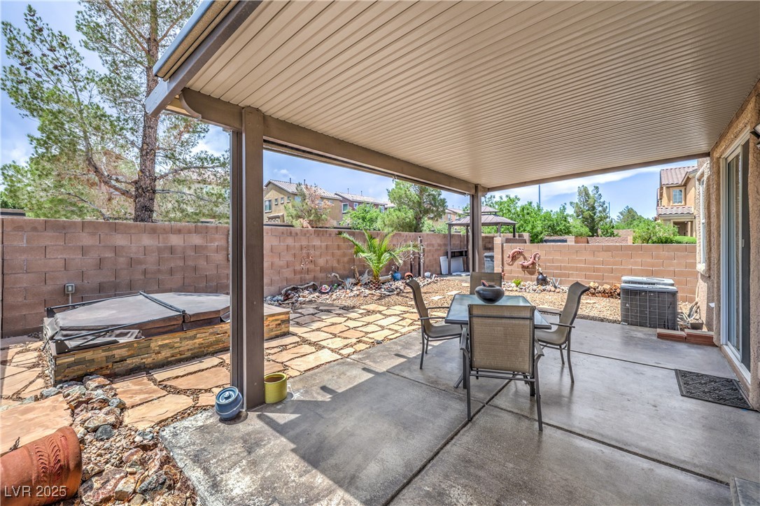9005 Semillon Street Property Photo 31