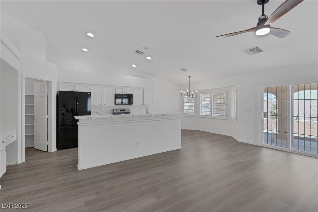 5808 Spinnaker Reach Avenue Property Photo 11