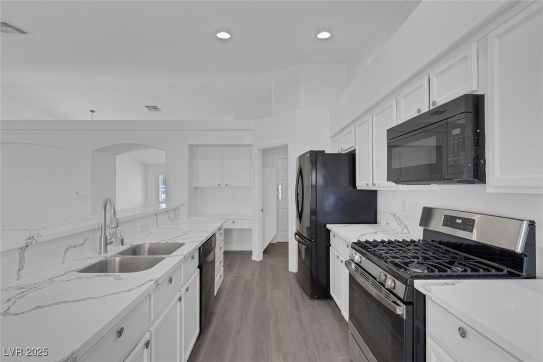 5808 Spinnaker Reach Avenue Property Photo 12