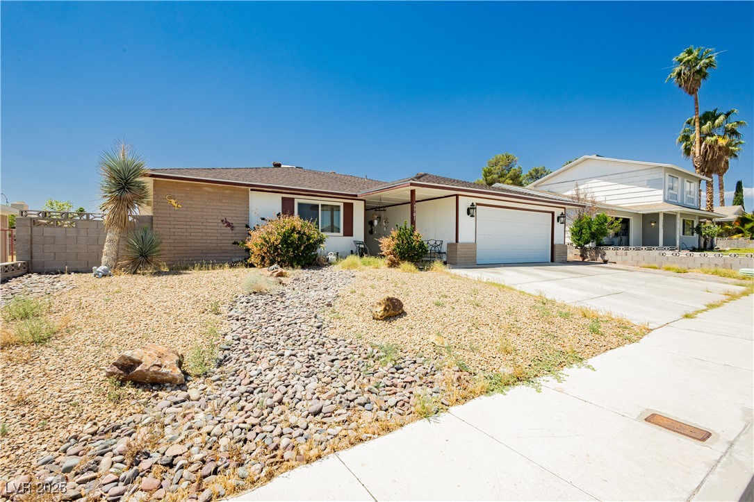 7701 Pheasant Lane Property Photo 2