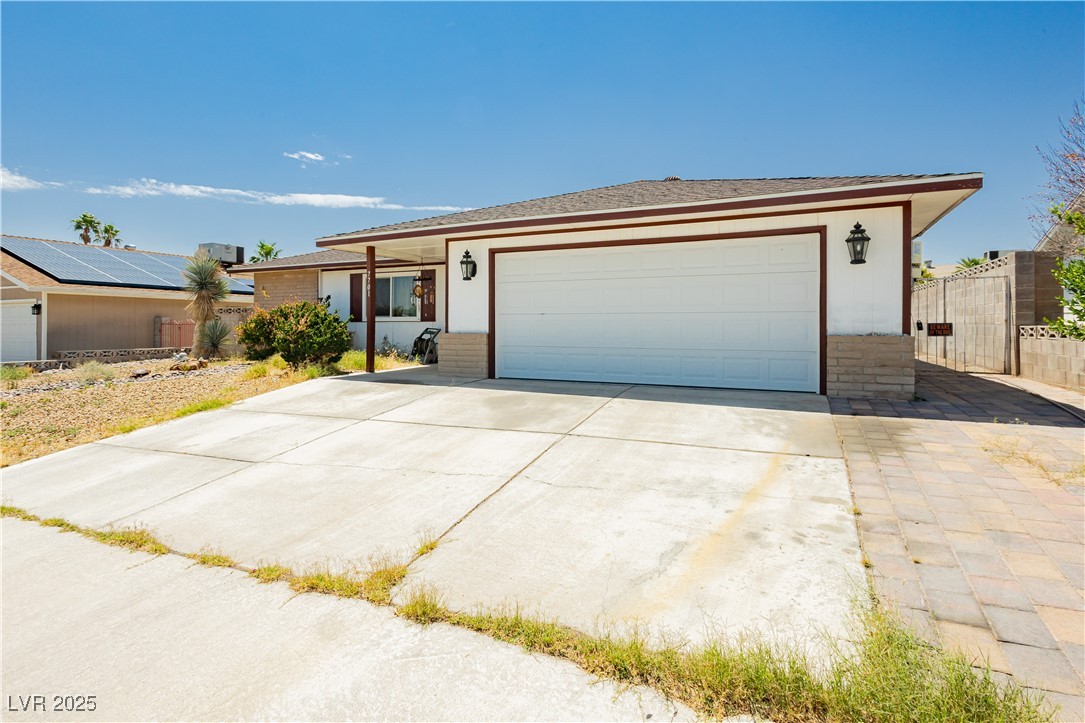 7701 Pheasant Lane Property Photo 3
