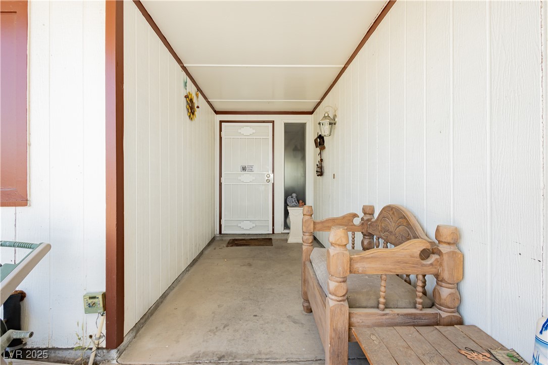 7701 Pheasant Lane Property Photo 4