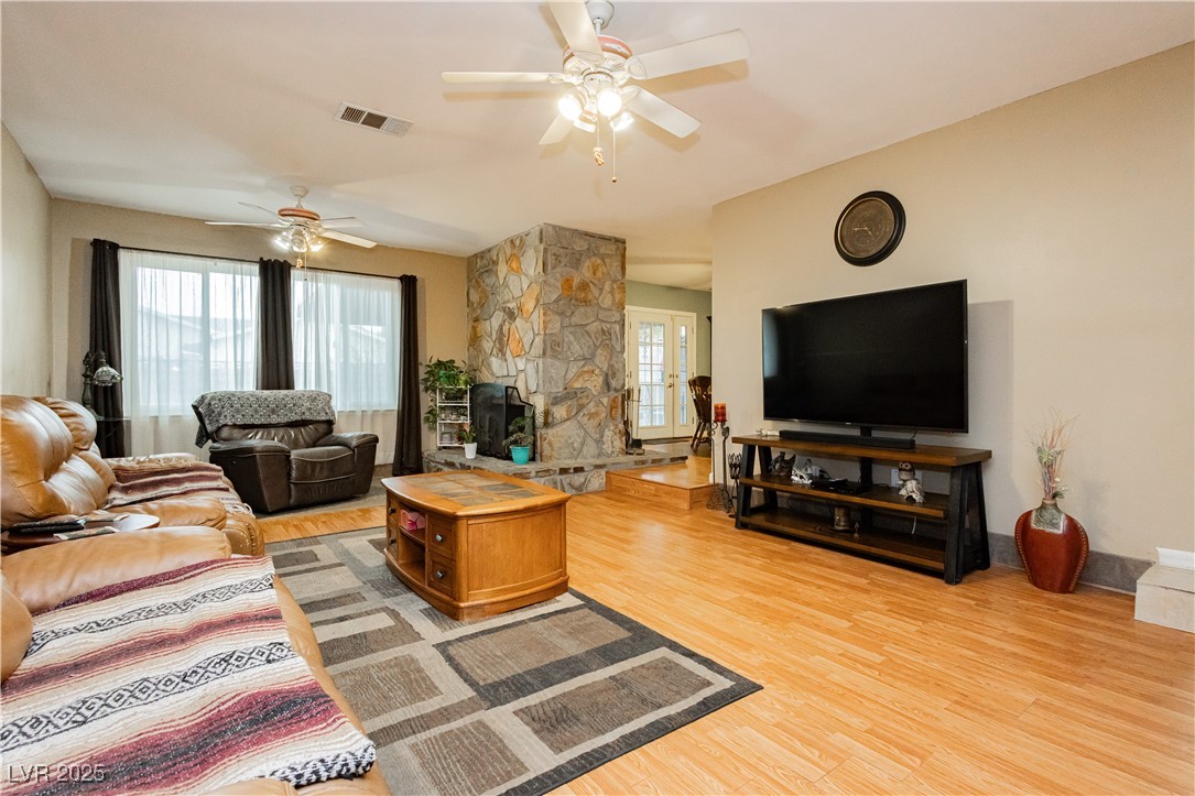 7701 Pheasant Lane Property Photo 6